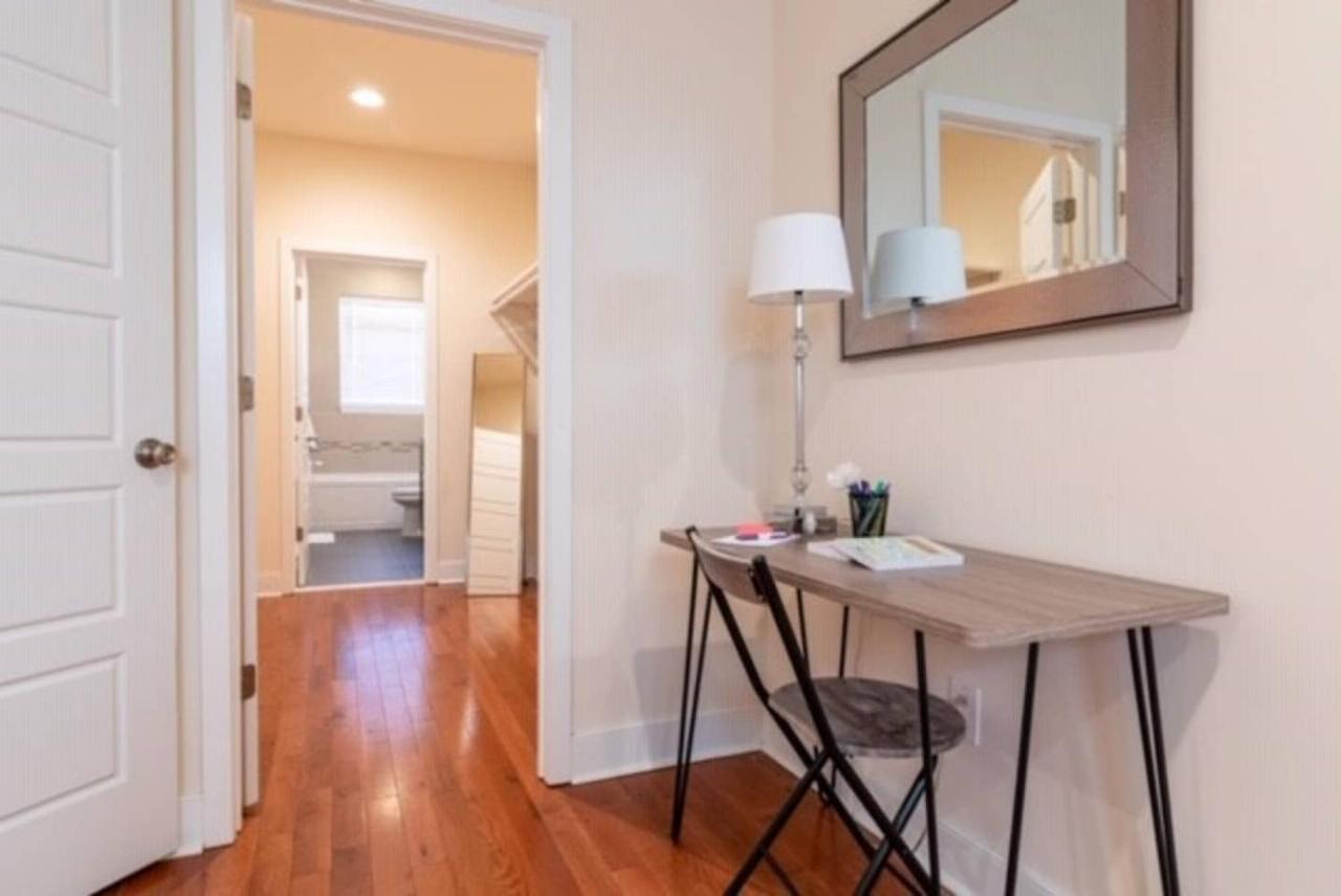 Beautiful Lux 4 Bedroom*Near Penn/Chop*Roof Deck Philadelphia Exteriör bild