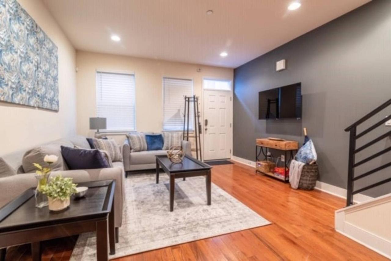 Beautiful Lux 4 Bedroom*Near Penn/Chop*Roof Deck Philadelphia Exteriör bild