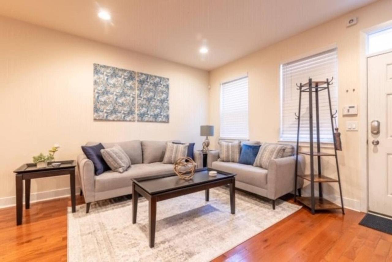 Beautiful Lux 4 Bedroom*Near Penn/Chop*Roof Deck Philadelphia Exteriör bild